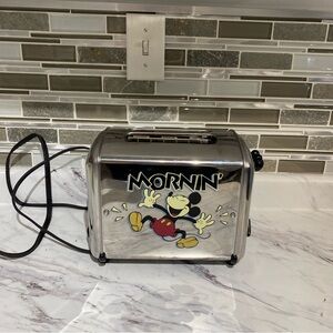 Villaware Toaster Disney‎ Mickey Mouse singing musical chrome Morning Toaster